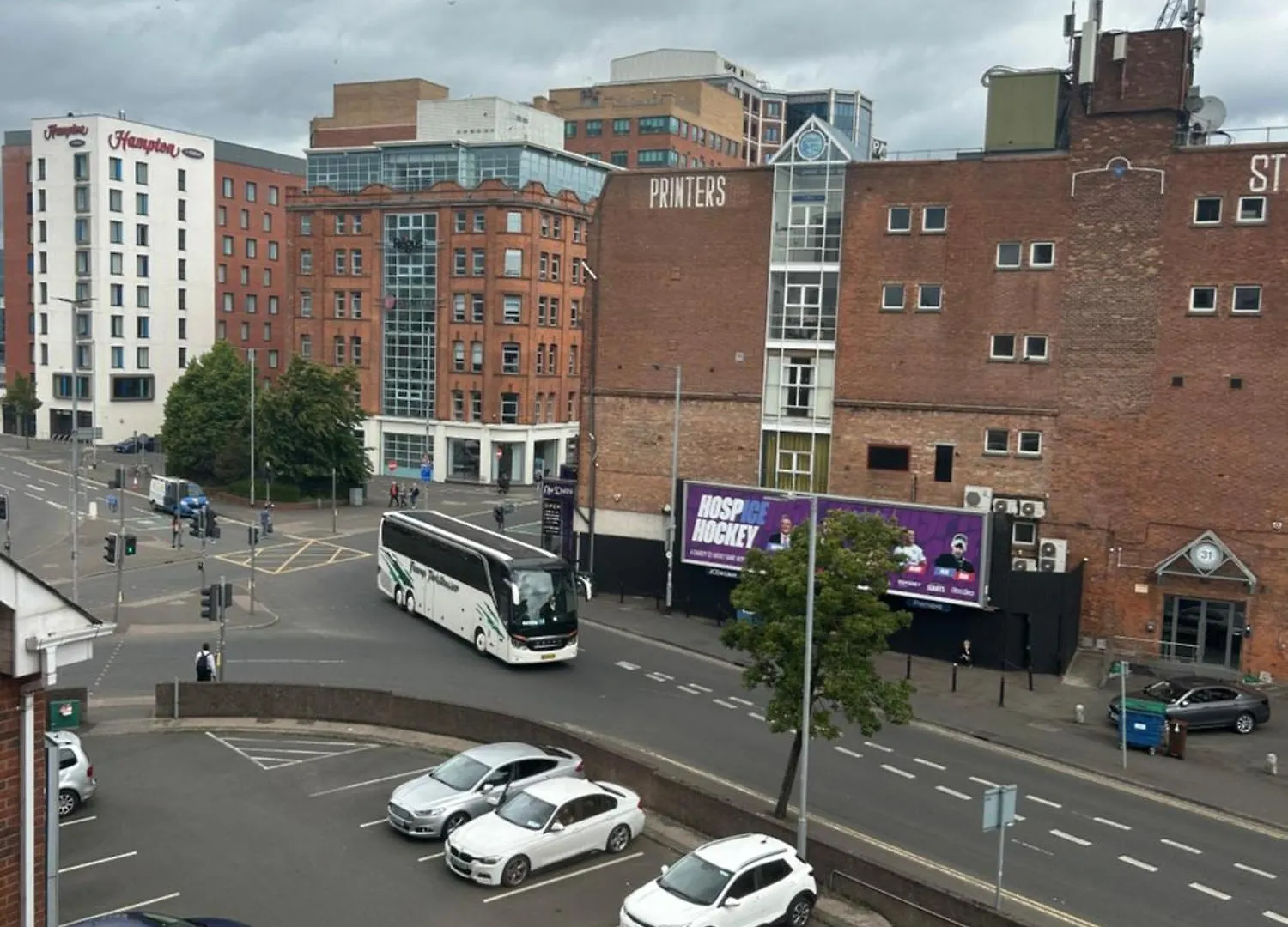 Large 2 Bed 2 Bathroom City Center Apartment With Free Underground Parking Belfast